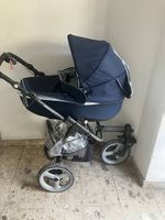 Kinderwagen kostenlos abzugeben.