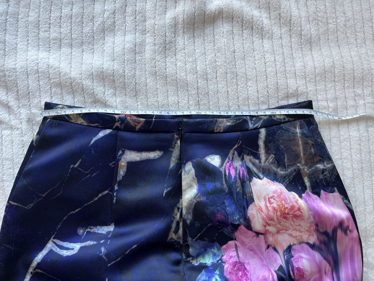 MSGM Röcke: Floral skirt from MSGM - IT42 EU36 – Neu (gemäss Beschreibung) aus Lucens von metaD 4