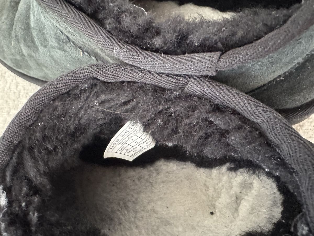 Scarpe da donna: UGG Boots 39 mini – Usato da Zürich venduto da cla_72hf 4