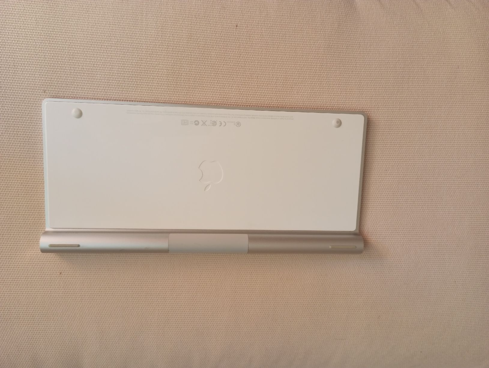 Apple Claviers: Apple Wireless Tastatur – D'occasion à Allschwil par Arno1962 1