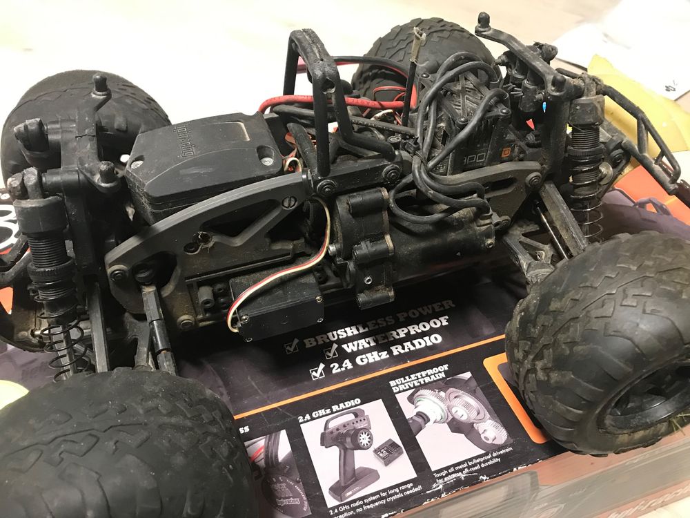 Axe Arrière HPI Savage XS Flux 105292 Neuf, Avec Roulement - Pour Modèle électrique