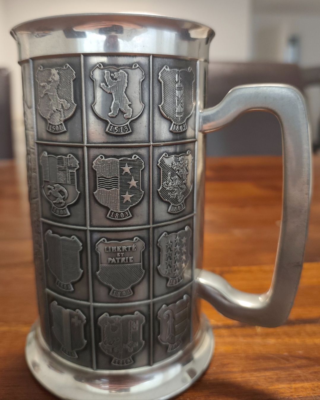 Tazze: Bierkrug 700 Geburtstag Schweizer Eidgenossenschaft – Usato da Buochs venduto da yan_9xpd 2