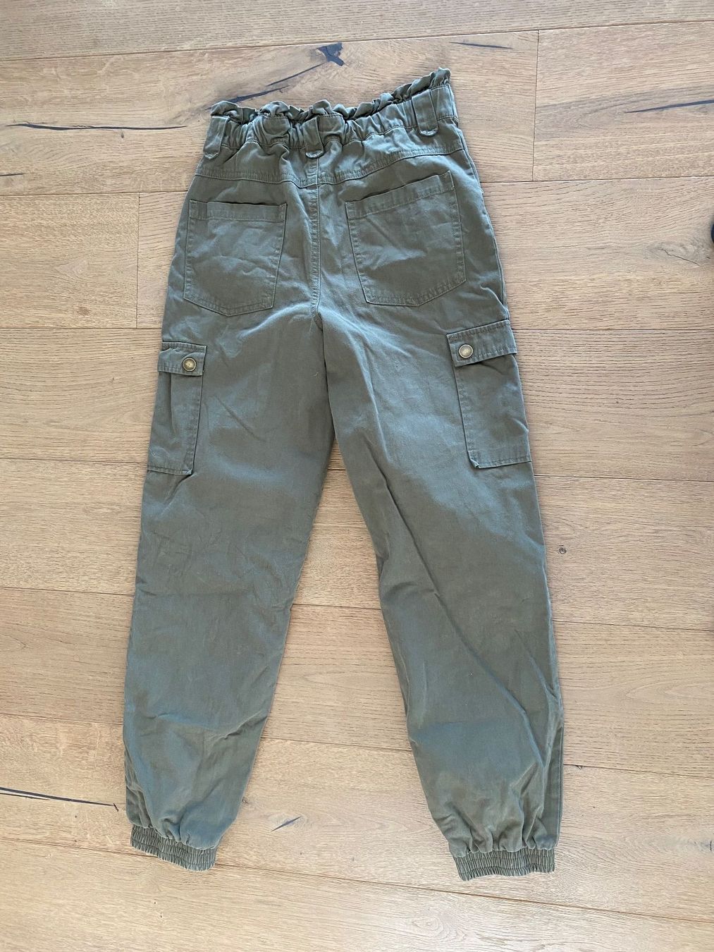 Only Hosen: Mädchen Cargohose Gr. 164 – Gebraucht aus Richterswil von Busanca 1