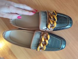 Damen Loafer Krokodruck mit Kette beige Grösse 38 neu