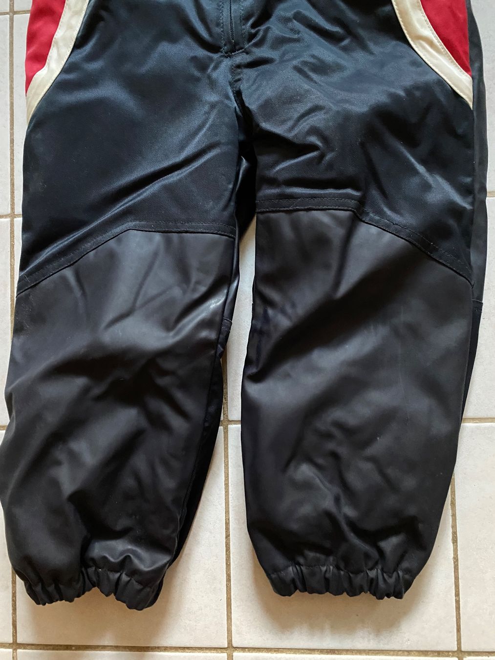 Completi: Kinderanzug Winter Helly Hansen, Wasserfest, Gr. 110 – Usato da Hornussen venduto da bialystok 2