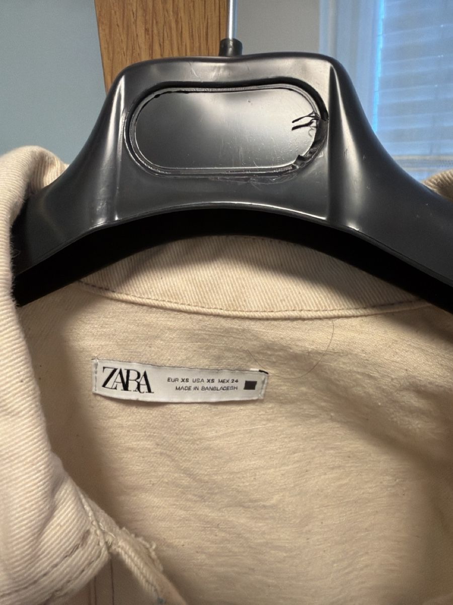Zara Jacken: Jeansjacke – Neu (gemäss Beschreibung) aus Dottikon von RomanVer 1