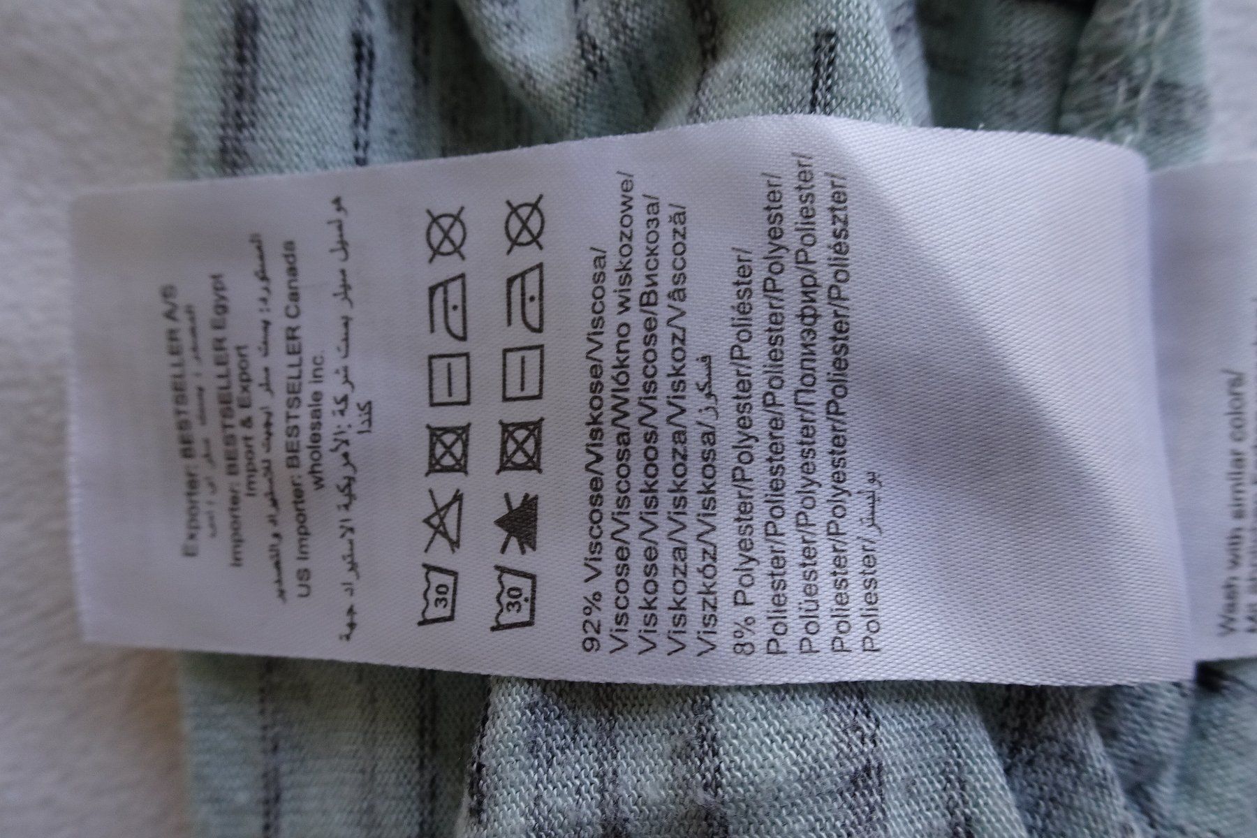 T-shirt: T-Shirt hellgrün gemustert Gr. XS - S – Usato da Strengelbach venduto da schmetterling20 3