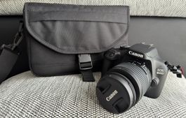Canon EOS 4000D + objectif 18–55 mm + sacoche Canon