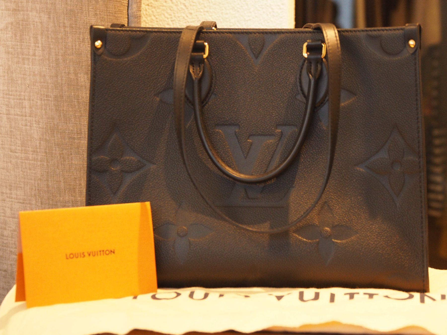 Louis Vuitton Taschen für Damen: Louis Vuitton OnTheGo GM – Neu (gemäss Beschreibung) aus Rothrist von Mensur_Gafuri 1