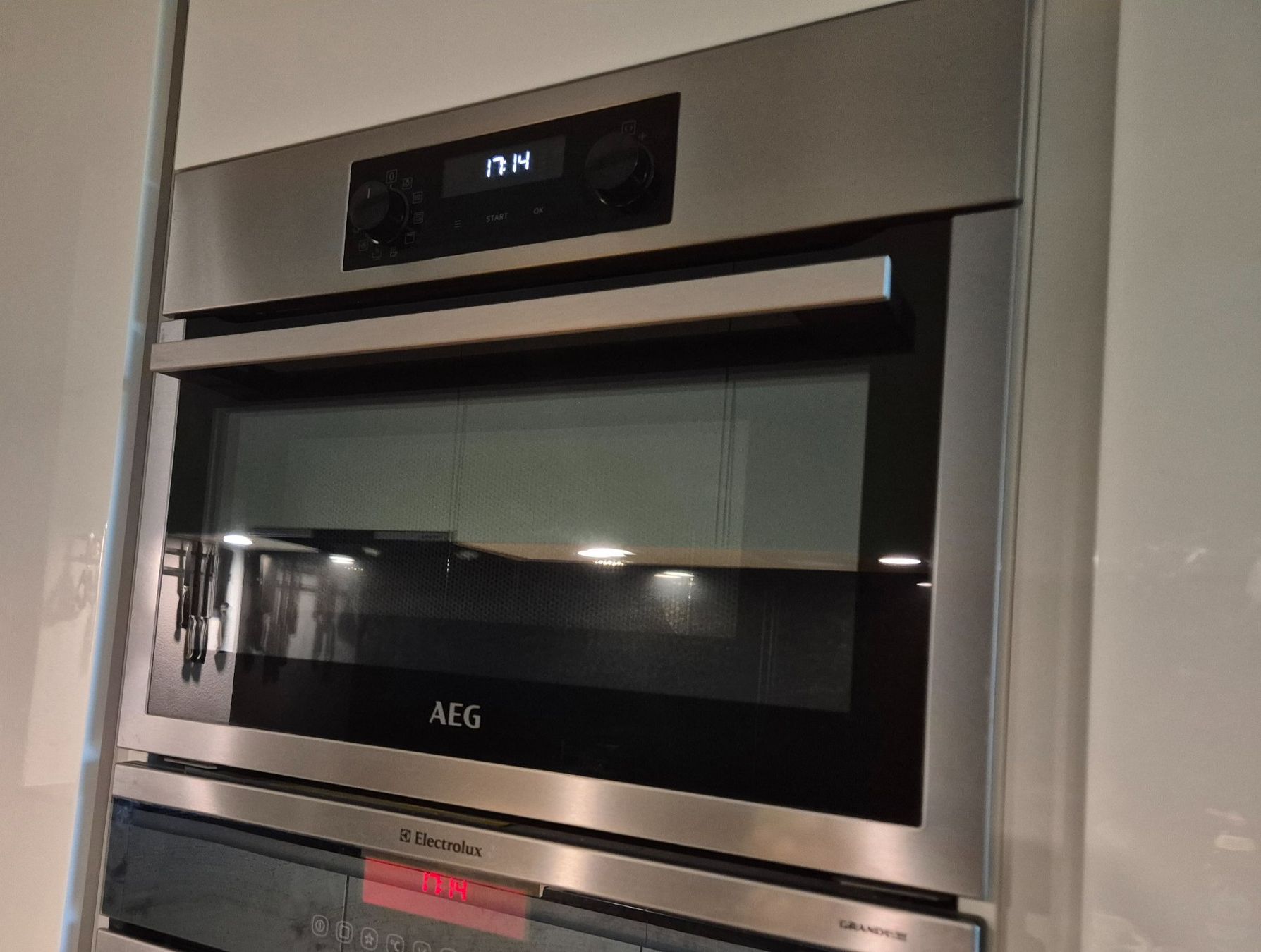 AEG Forni: AEG Einbau Mikrowelle, wenig gebraucht! – Usato da Glattfelden venduto da Jenoptik 6