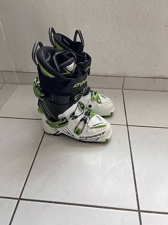 Dynafit Scarpe da donna: Chaussure peau de phoque – Usato da Bulle venduto da Oliviermj 1