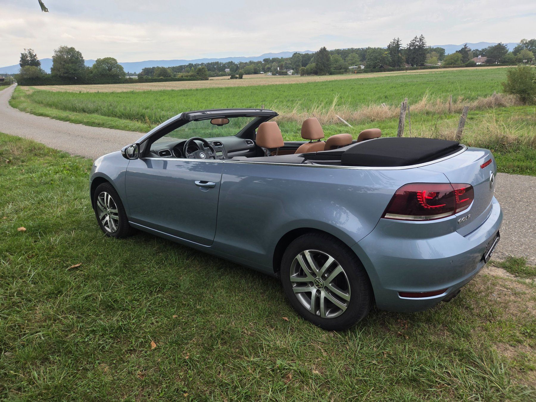 VW Automobili: VW Golf Cabrio 2.0 TDI – Usato da Veyrier venduto da manxsl354 1