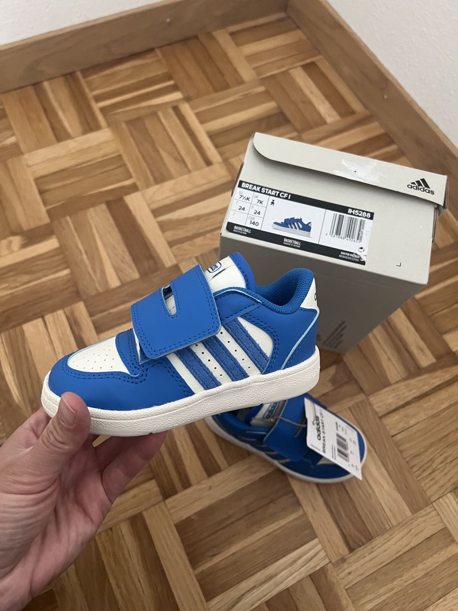 Adidas Scarpe per ragazzi: Adidas Grösse 24, NEU mit Etikett – Nuovo e nell'imballaggio originale da Oberentfelden venduto da asg_2cdd