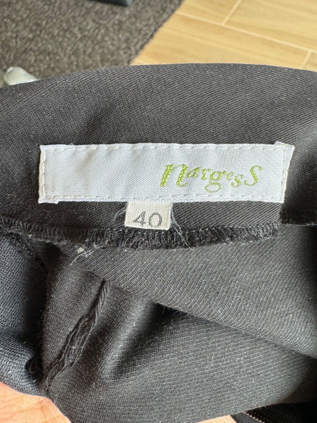 Pantaloni: Designer Hose size 36 – Usato da Münchenstein venduto da ArleneLM 3