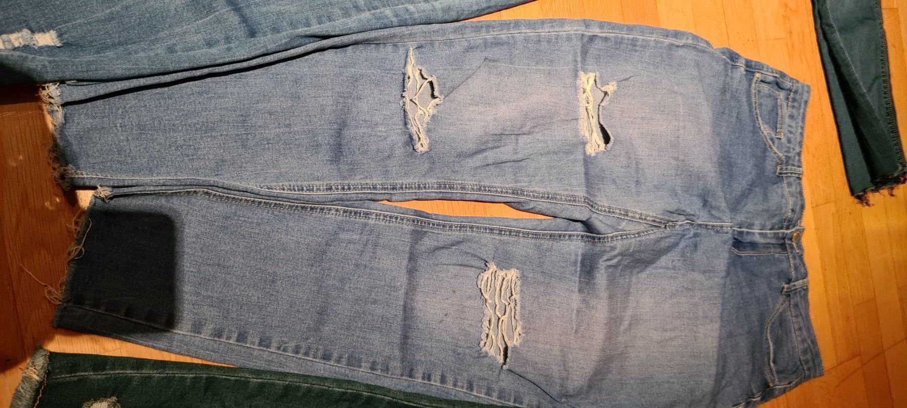 Jeans: Cooles Jeans Paket gr.40 – Usato da Ferden venduto da jemyce 2