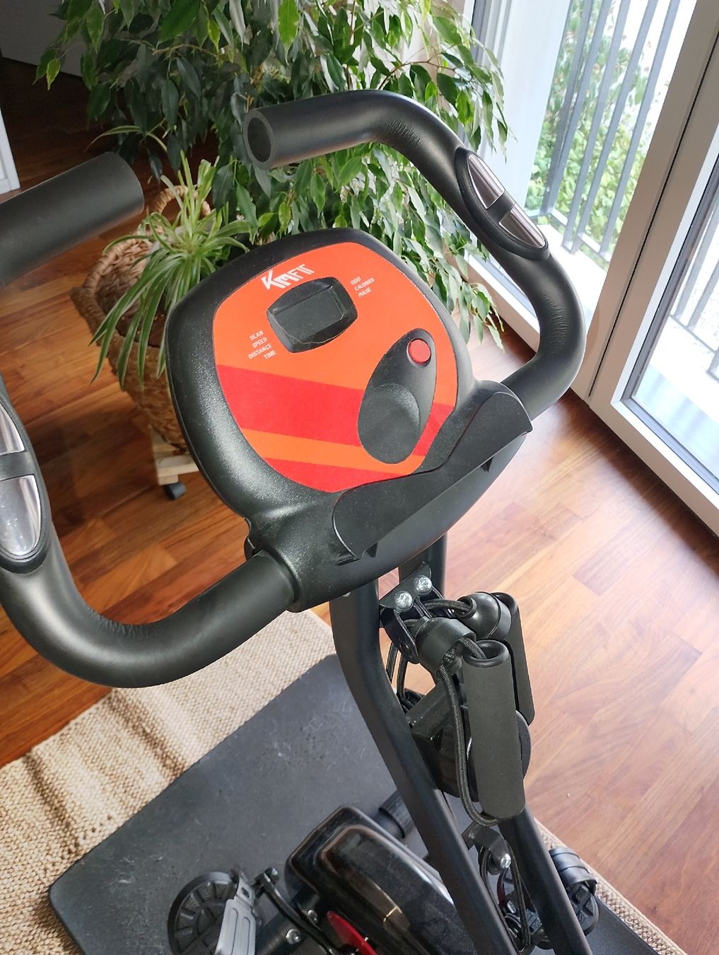 Vélos d'appartement: Heimtrainer mit Ergometer – D'occasion à Jona par Manuella_ 1