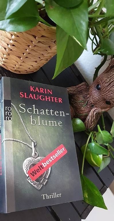 Sonstige Kleidung & Accessoires: Schattenblume – Gebraucht aus Chur von Vintage-Hunter