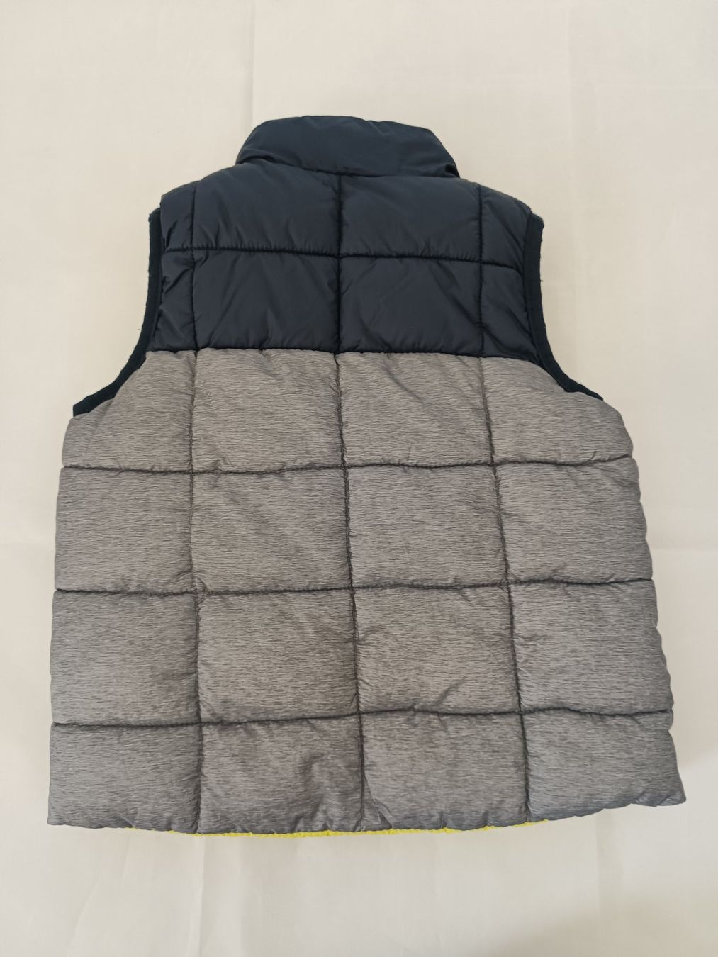 C&A Altro abbigliamento per bambino: C&A Winter Weste Gr 92 Junge grau/blau oder gelb umkehrbar – Usato da Oberhofen Thun'see venduto da cri_6md2 3