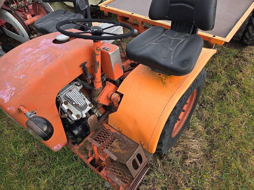 Merk Pullax Tracteurs: Pullax mit Brücke und Hydraulik – D'occasion à Herisau par rensig 1