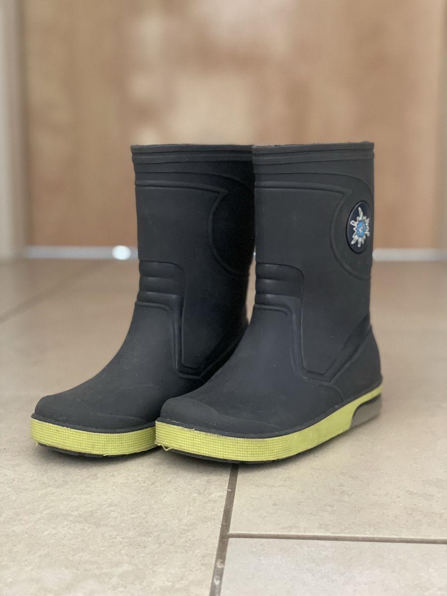 Scarpe per ragazzi: Stivale pioggia – Usato da Gordola venduto da Master820