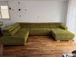 Stylisches Sofa / Polstergruppe in Olivgrün