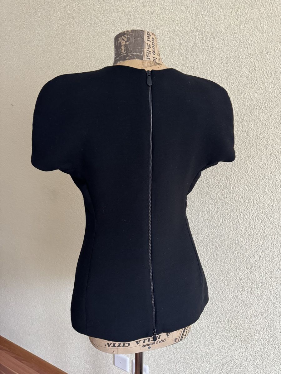 Bottega Veneta Tops: Top Bottega Veneta – Gebraucht aus Rotkreuz von Mini_mela33 1