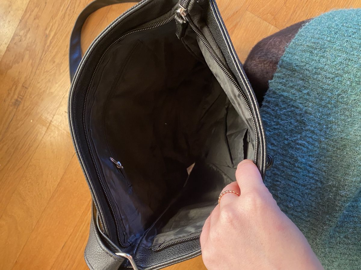 Borse da donna: Sac noir bucket – Usato da Epagny venduto da nie_n5yb 2