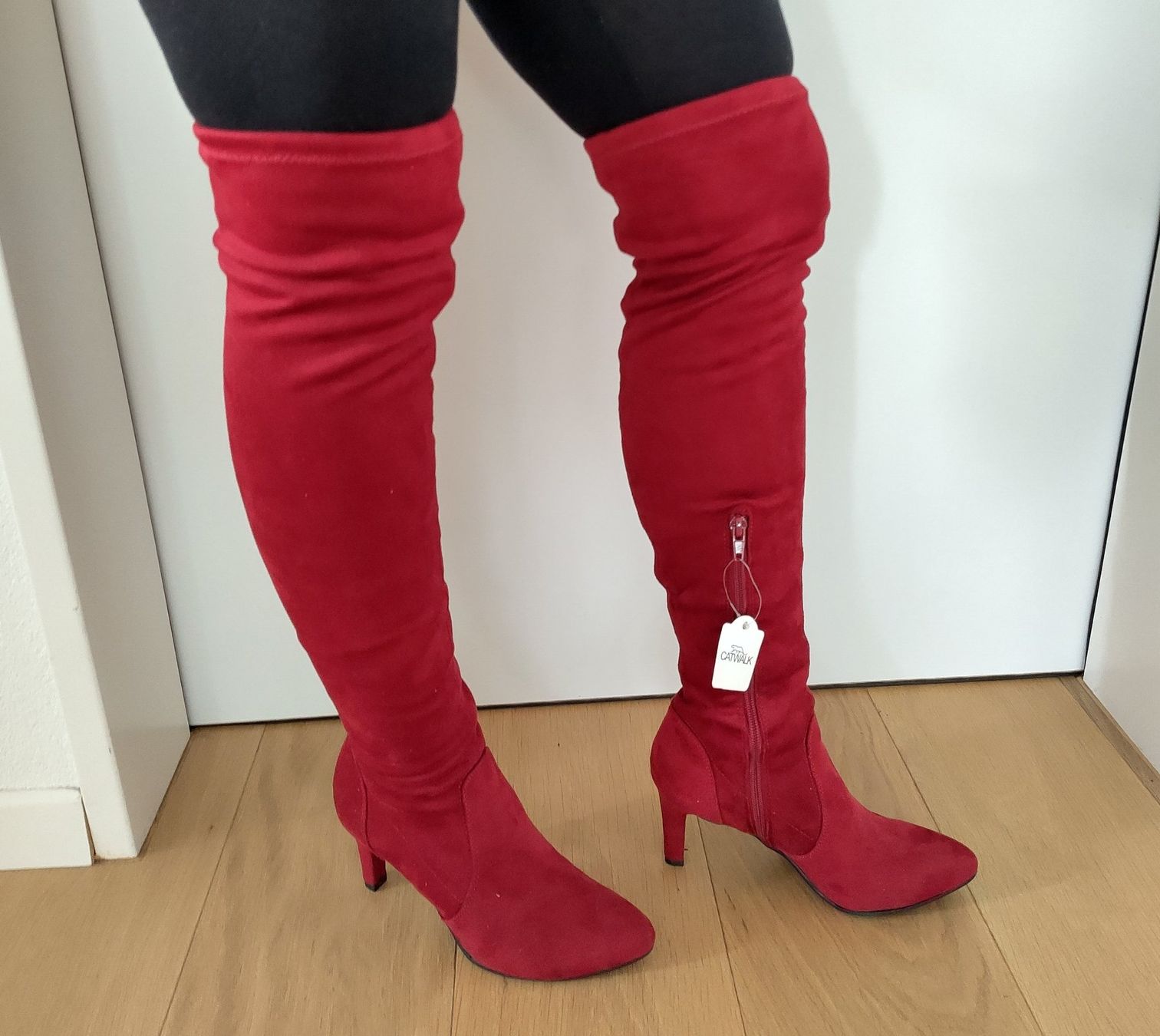 Scarpe da donna: Rote Overknees Gr.36, NEU – Nuovo e nell'imballaggio originale da Baden venduto da shinifin