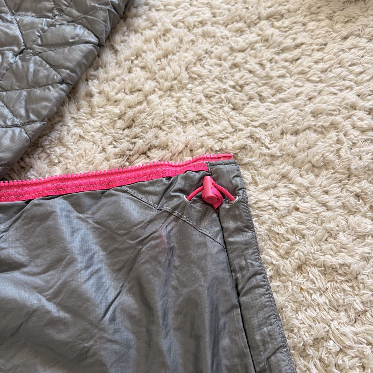 North Face Giacche: The North Face Thermoball argentée - Taille S – Nuovo (secondo la descrizione) da Neuchâtel venduto da aliceguins 5