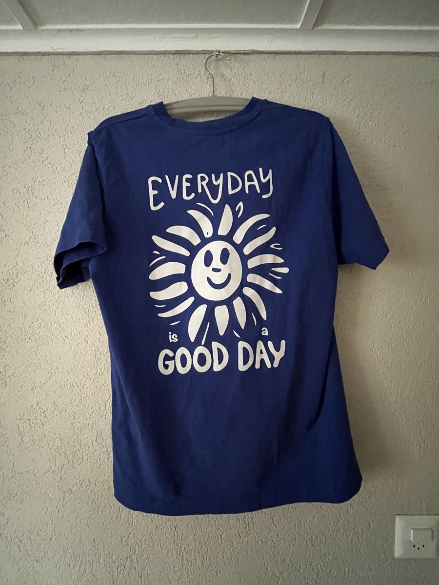 T-shirt: T Shirt mit Print – Nuovo (secondo la descrizione) da Ogens venduto da lau_z665 2