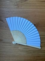 30 Papier/Bambus Fächer