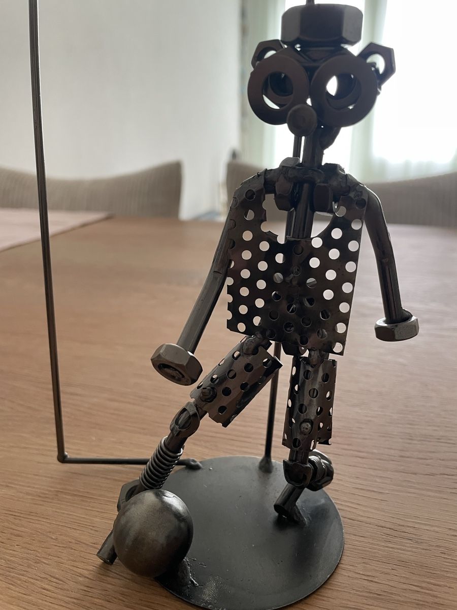 Skulpturen & Statuen: Metallfigur Fussballer – Gebraucht aus Herisau von Daisy8613 2