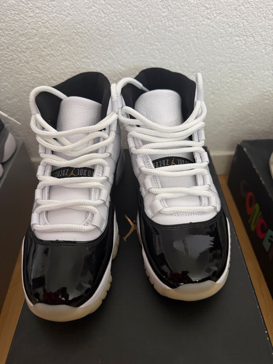 Jordan Scarpe da uomo: Jordan 11 – Nuovo (secondo la descrizione) da Leysin venduto da seb_knj9 1