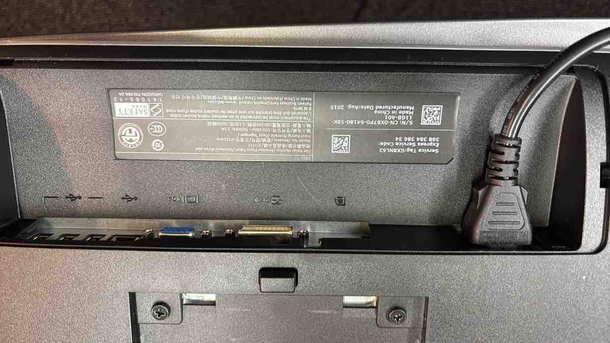 Dell Docking station: Dell Docking Station with Two Monitors – Usato da Buttwil venduto da Mmkg 1
