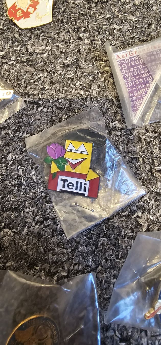 Placchette & Badge: PIN's Eine ganze Kiste voll!! – Nuovo (secondo la descrizione) da Biberstein venduto da Sammler74 7