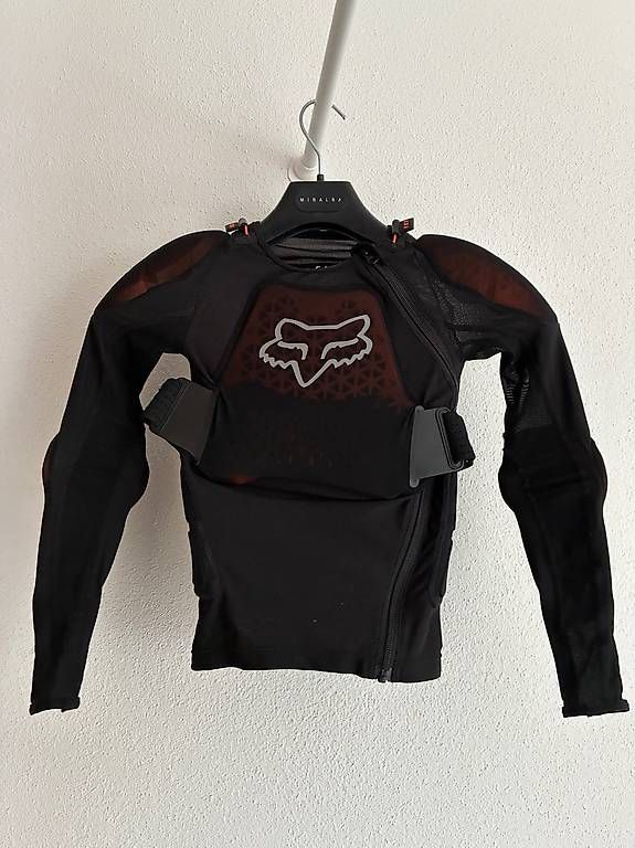 Protezioni & Imbottiture: Fox YTH Baseframe Pro LS D30 Protektorenjacke Grösse S/M – Usato da Winterthur venduto da Cacs