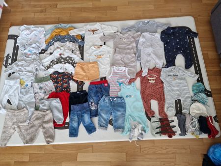 Süßes Baby Kleider Paket für Jungen–Grösse 62/68 - 46 Teilen
