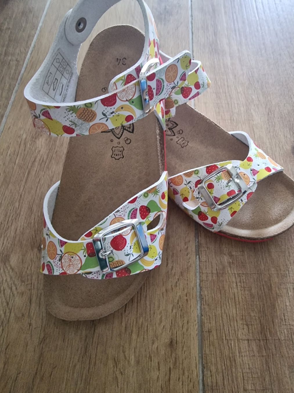 Primigi Scarpe per ragazze: Wunderschöne Kindersandalen Grösse 34 – Nuovo (secondo la descrizione) da Knonau venduto da liebenic01 1