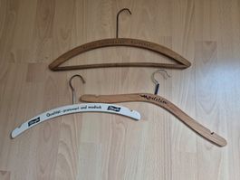 Alte Vintage Kleiderbügel Holz Garderobe St. Moritz Reklame