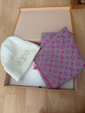 Louis Vuitton Set Mütze und Schal Kaschmir neuwertig