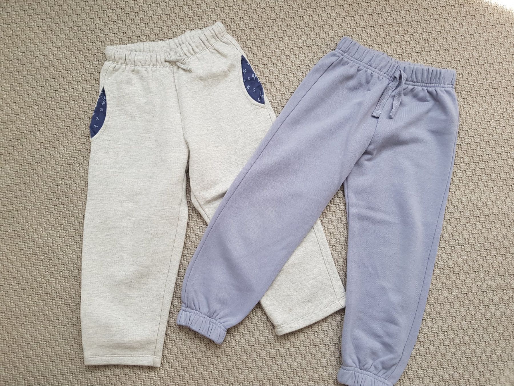 Zara Ensembles coordonnés: Kleiderpaket Mädchen 116 – D'occasion à Münchenstein par mt25 1