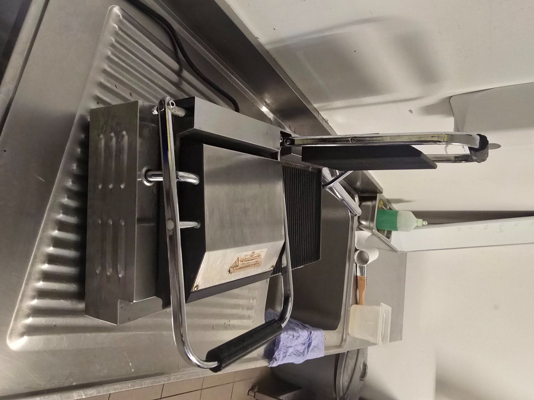 Griglie: Plaque de cuisson électrique Kar à deux feux avec surface de – Usato da Meyrin venduto da tan_dl2v 1