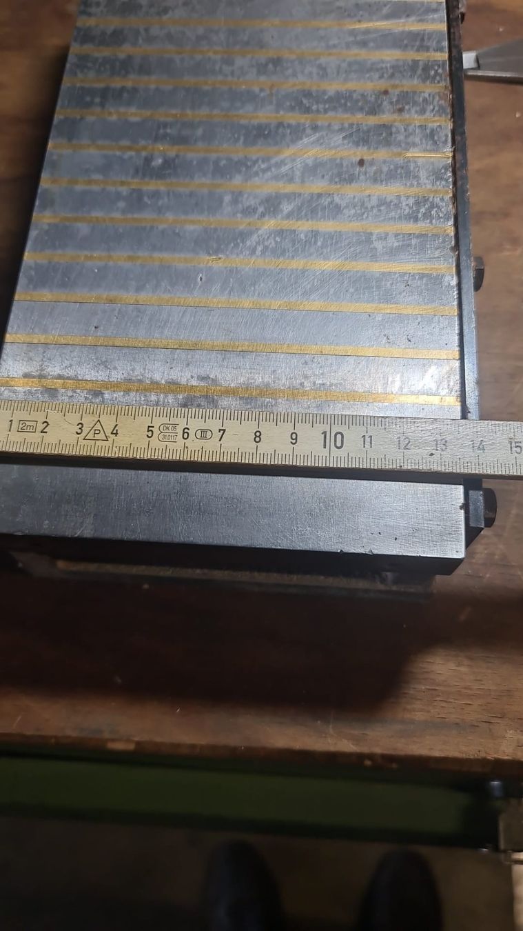 Alle Werkzeuge: Spannplatte Magnetplatte – Gebraucht aus Egerkingen von ogi3131 3