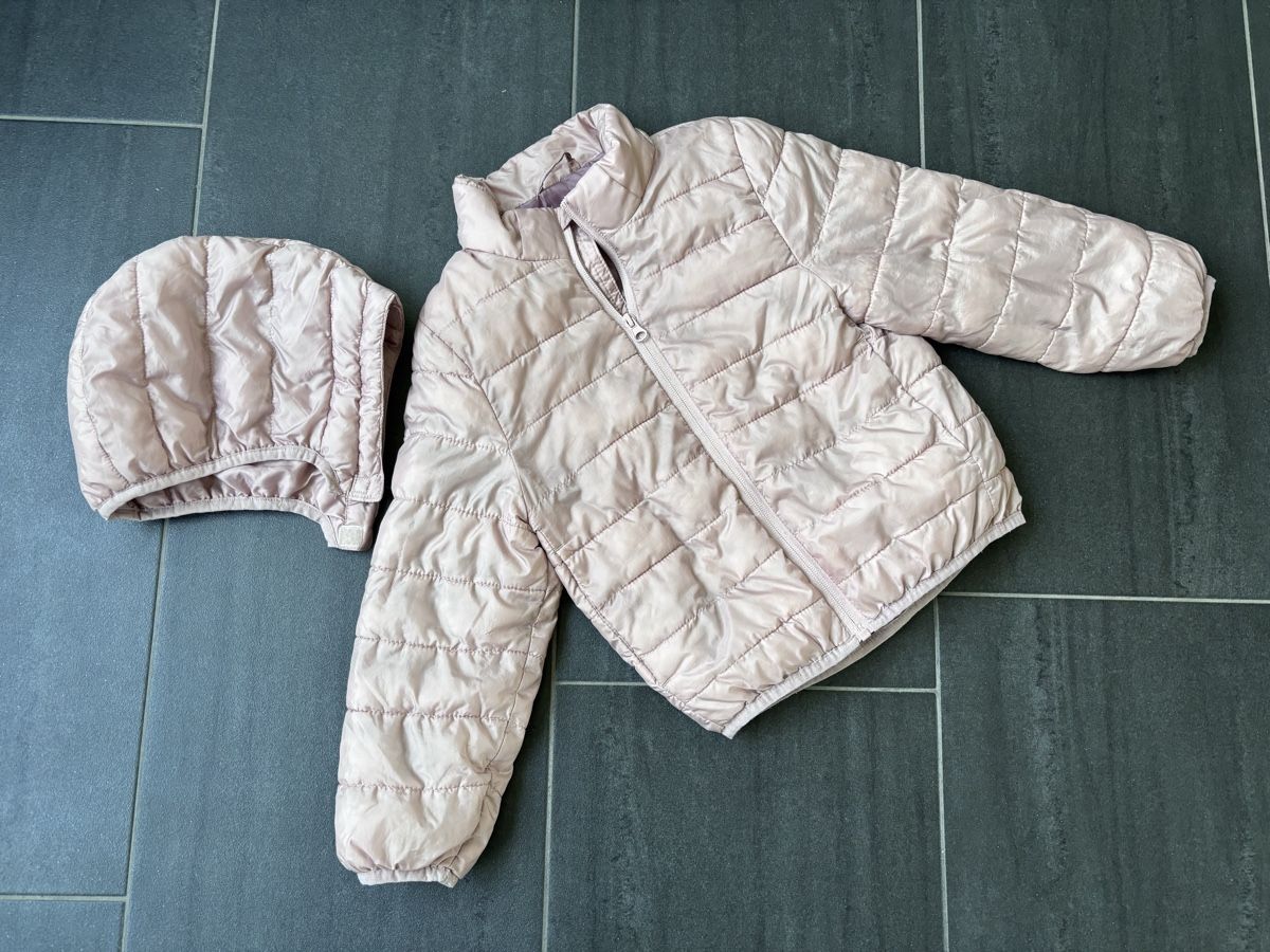 H&M Giacche & Cappotti: Rosa Übergangsjacke 110/116  – Usato da Uster venduto da bat_f22x