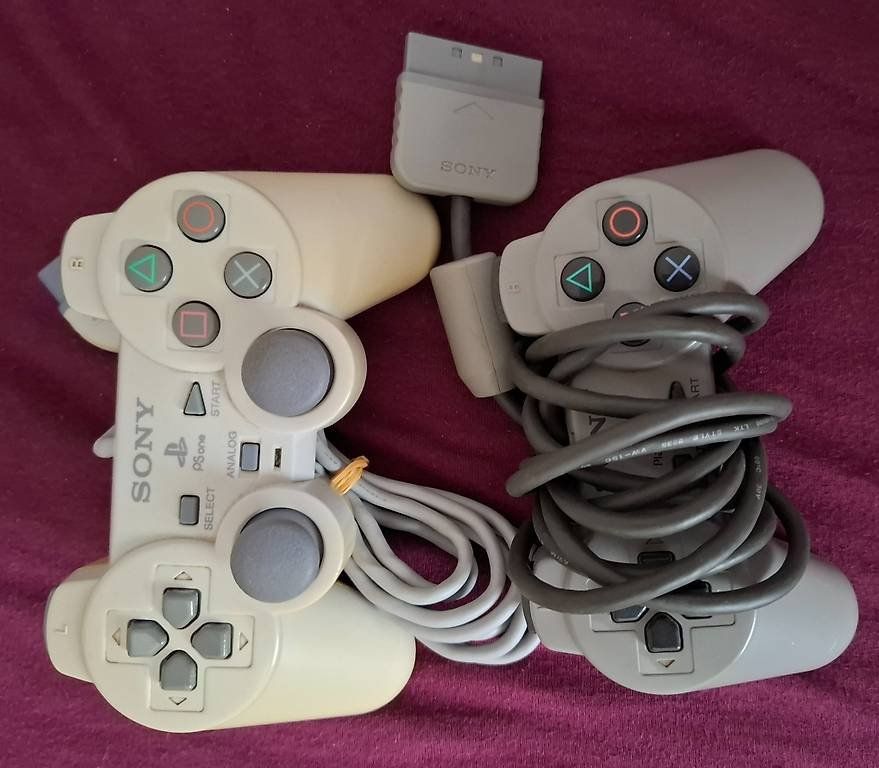 Sony Console: PS 1 Konsole/Zubehör/5 Games – Usato da Basel venduto da mgn_ft72 2
