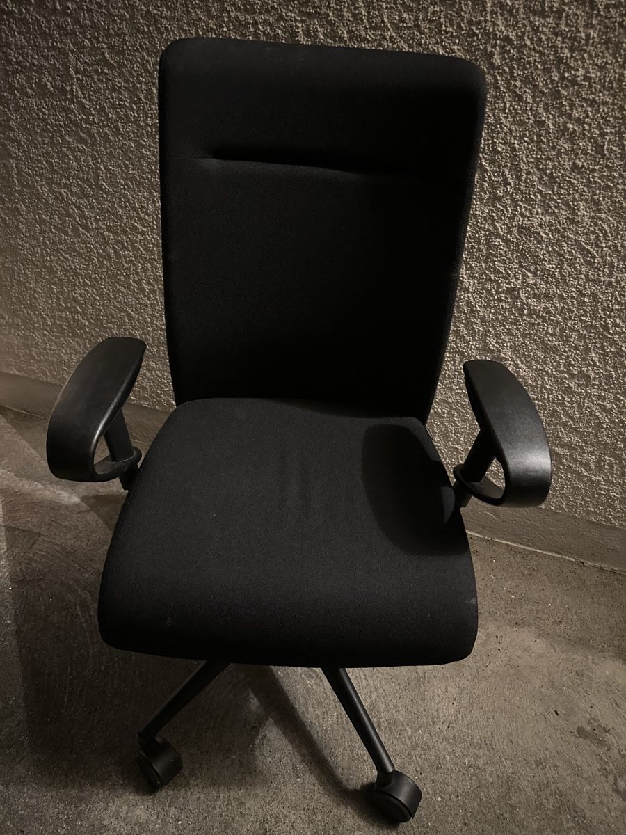 Stühle: Bürostuhl – Gebraucht aus Düdingen von Laeri96