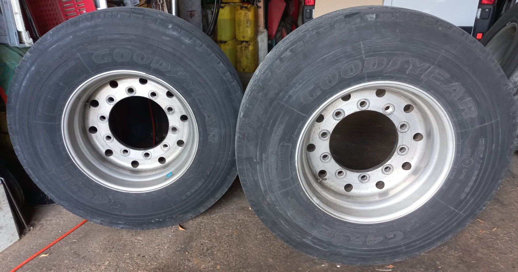 Pneumatici & Ruote complete: LKW-Räder, 4 Scheibenräder 385/65R22.5 – Usato da Vallorbe venduto da SMBS1 6