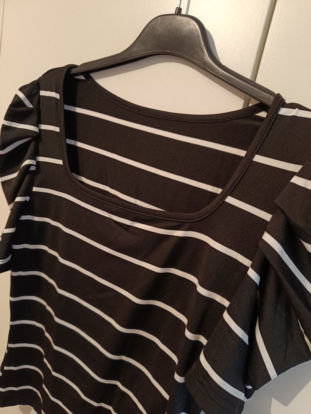 Shein T-shirt: T-shirt à rayures, 38 – Nuovo e nell'imballaggio originale da Locarno venduto da DBSiesta 1