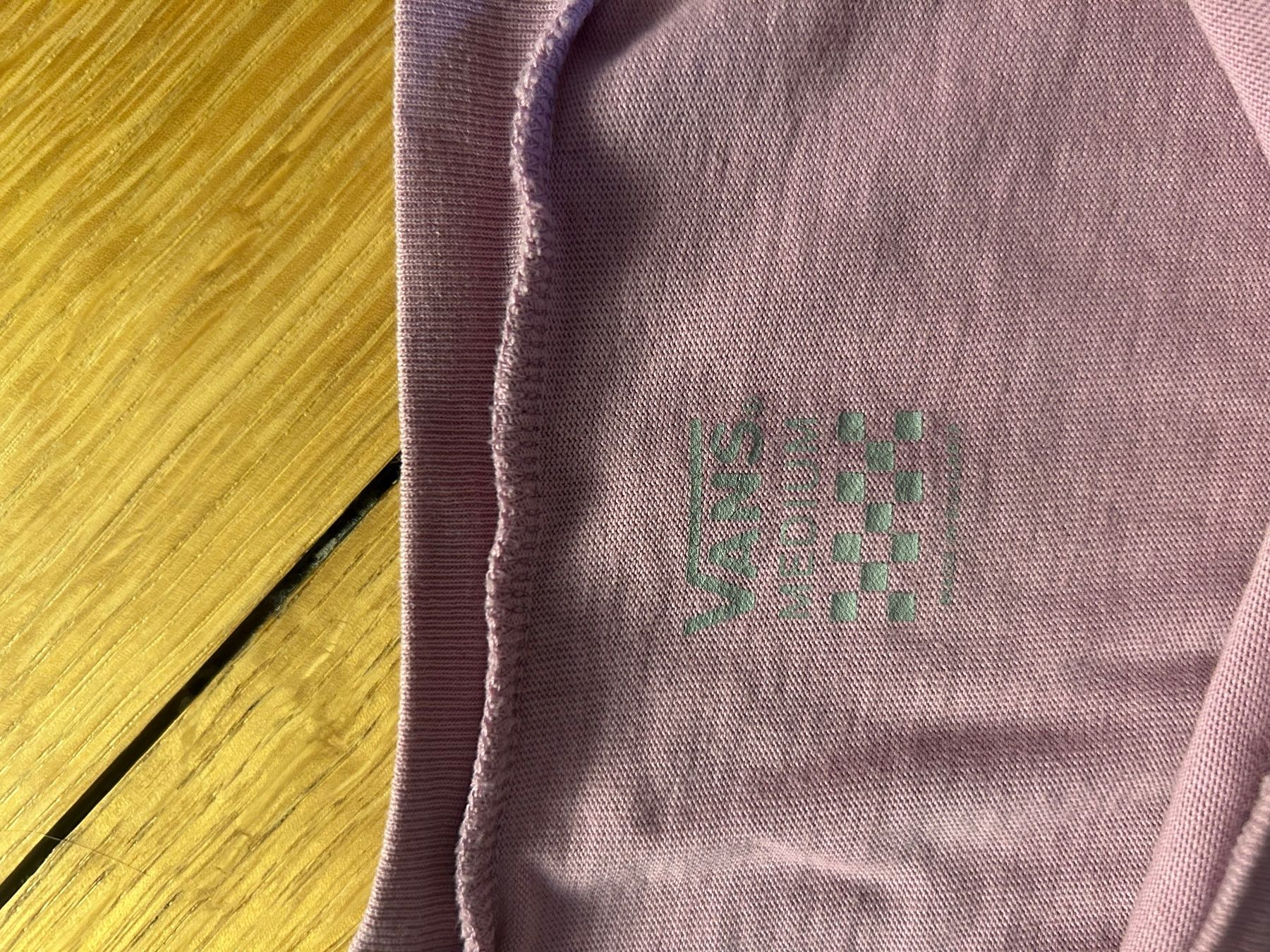 Vans T-Shirts: Vans T-Shirt Medium, lila – Gebraucht aus Bern von tschaesiii 2