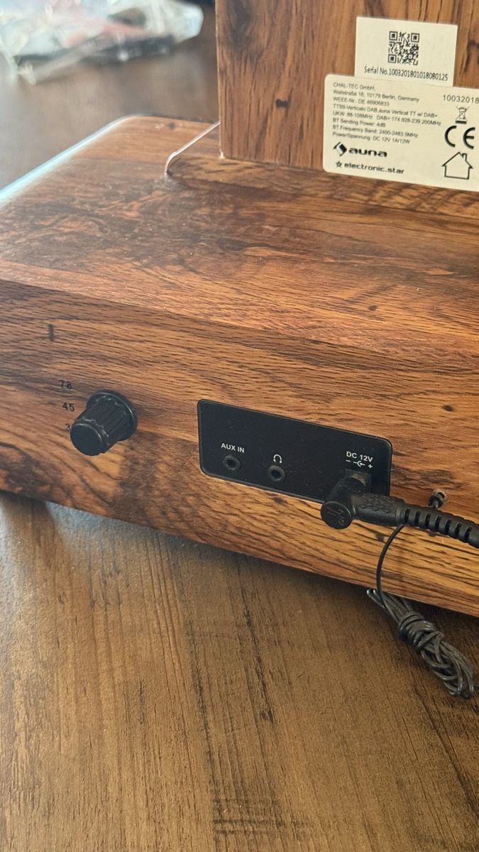 Plattenspieler: Auna Verticalo SE DAB Retro-Plattenspieler – Gebraucht aus Bern von sar_den 1